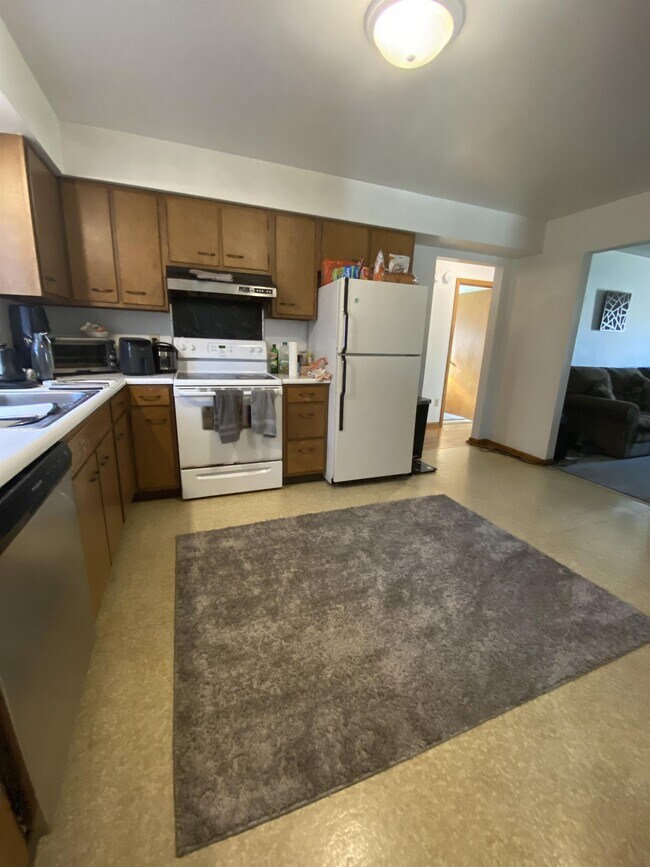 Foto del edificio - 803 E Harding Dr