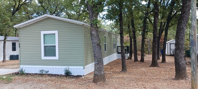 Building Photo - 49 Thousand Oaks Dr