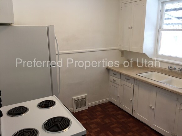 Building Photo - 434 S 100 W