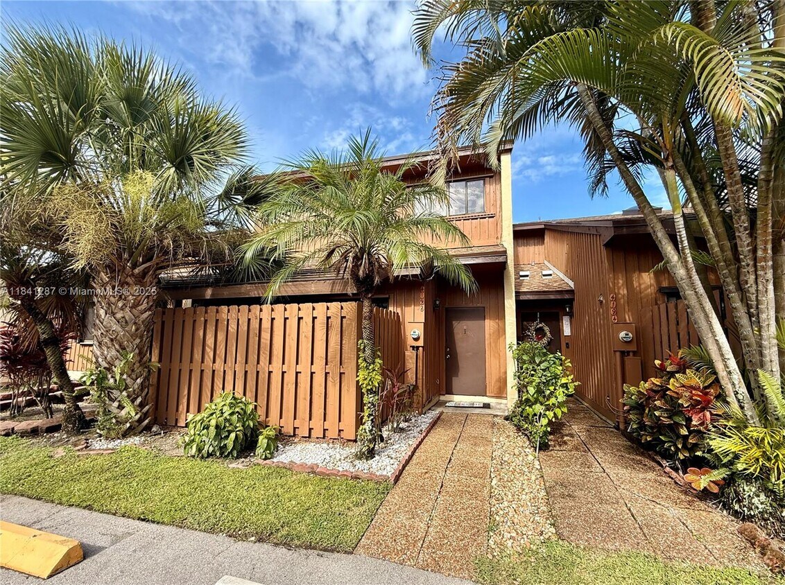 Foto principal - 4192 SW 87th Terrace