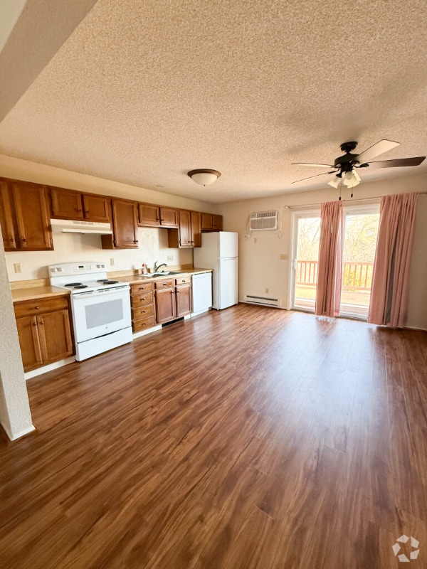 Building Photo - 1411 Sourdough Ln