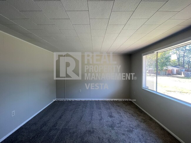Foto del edificio - 618 Cedarwood Dr