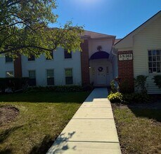 Building Photo - 5S565 Paxton Dr