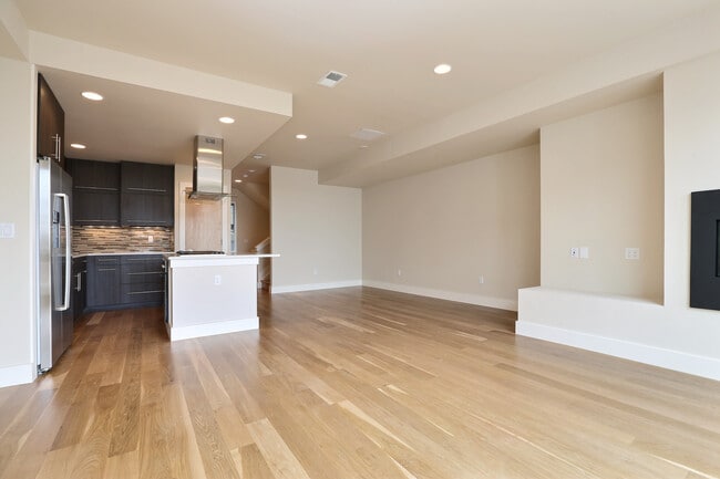 Building Photo - 3036 Zuni St