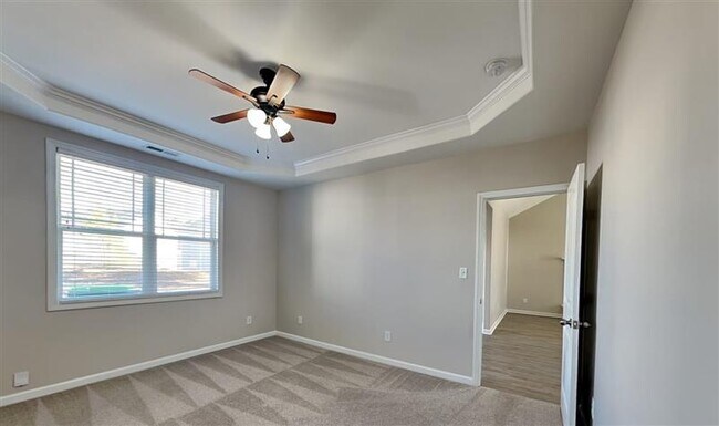 Building Photo - For Rent 3 bedroom 2 bath house