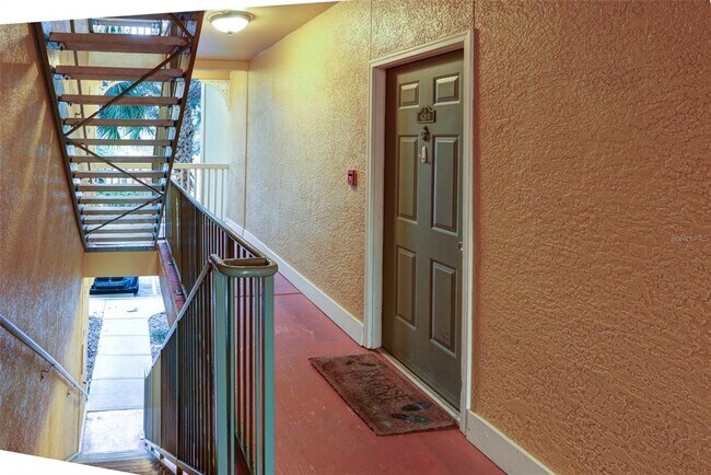Building Photo - 4207 S Dale Mabry Hwy