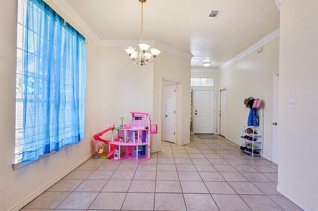 Building Photo - 2308 Colgate Cir