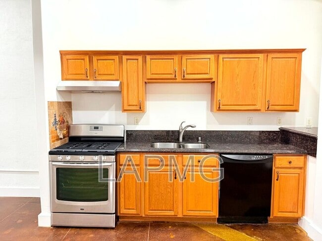 Foto del edificio - 1774-1776 N. Main Street