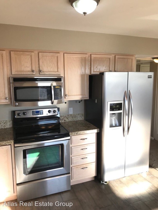 Foto del edificio - 2 br, 2 bath House - 1648 S Cole St Unit C7
