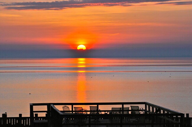 typical sun rise - 1303 Rogers Rd