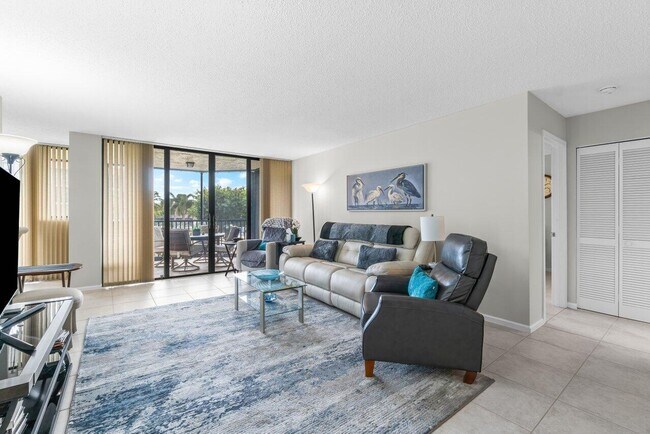 Foto del edificio - 800 Jeffery St