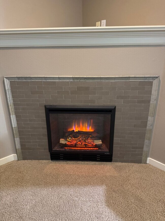 Foto del edificio - Beautiful 2br/2.5ba Townhome in Arbor Parc...