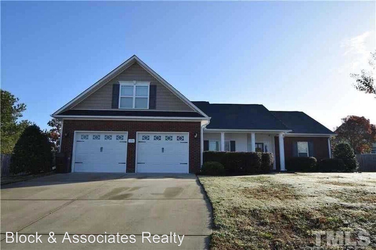 Primary Photo - 3 br, 2 bath House - 175 Silverthorne Dr