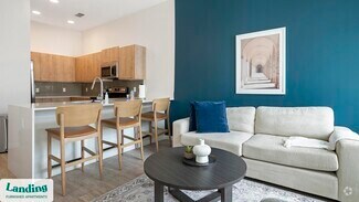 Building Photo - 5256 International Dr
