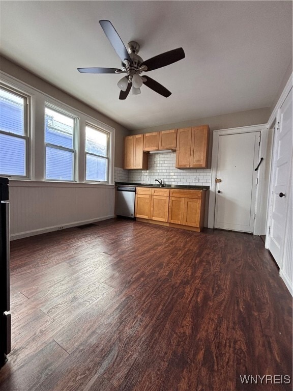 Foto del edificio - 106 Normal Ave