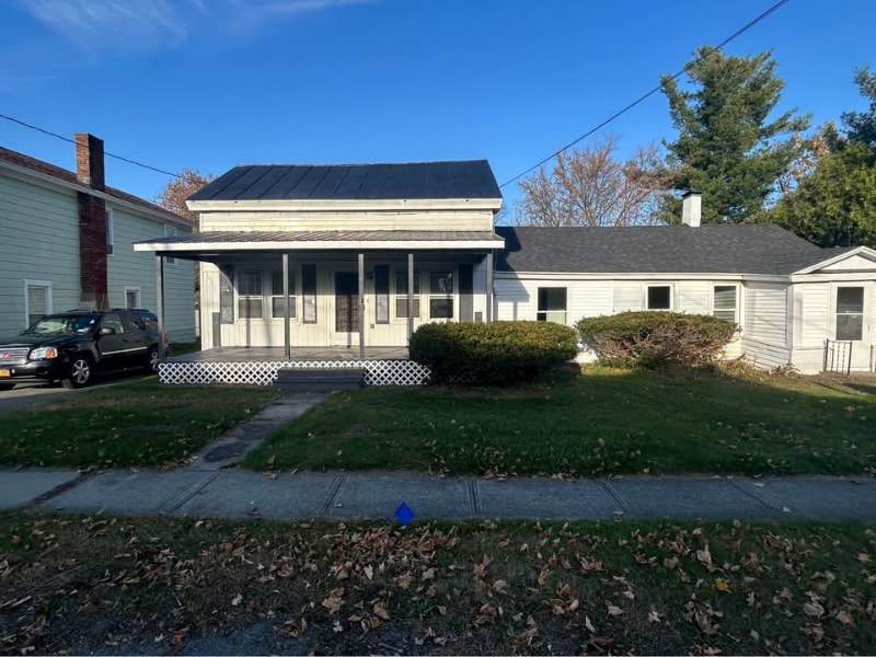 Primary Photo - 120 Leray St