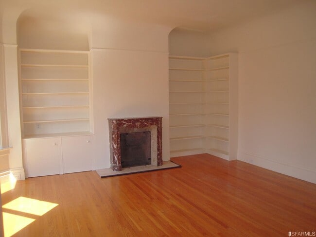 Building Photo - 1050 Greenwich St