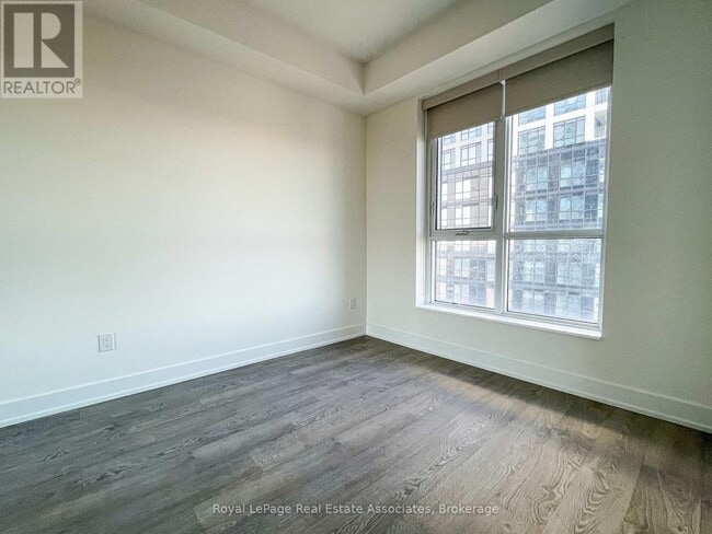 Building Photo - 7 Mabelle Ave