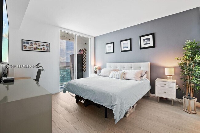 Foto del edificio - 951 Brickell Ave