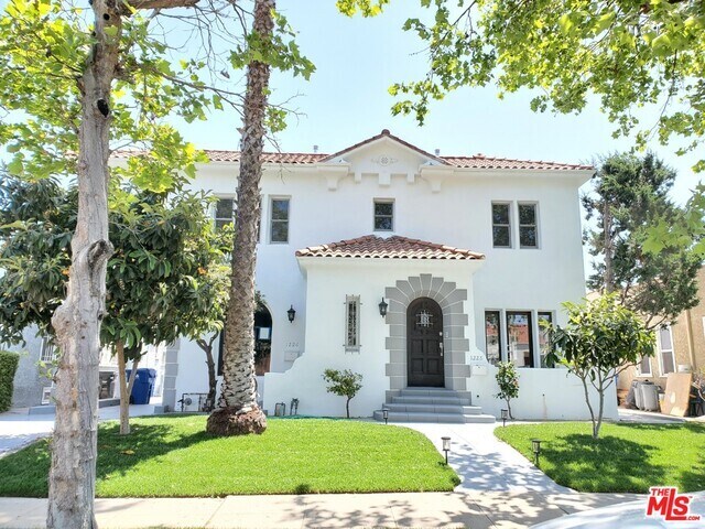 Primary Photo - 1228 Meadowbrook Ave
