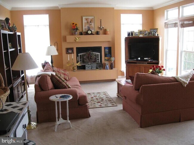 Foto del edificio - 4055 Carrick Ct