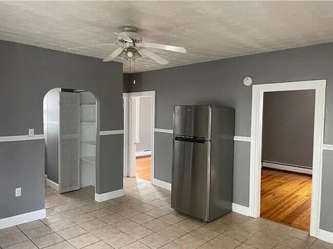 Foto del edificio - 179 Grand Ave