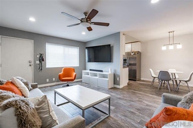 Foto del edificio - Remodeled Condo in Normal Heights!