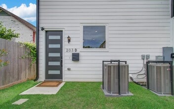 Building Photo - 203 Danna Ln