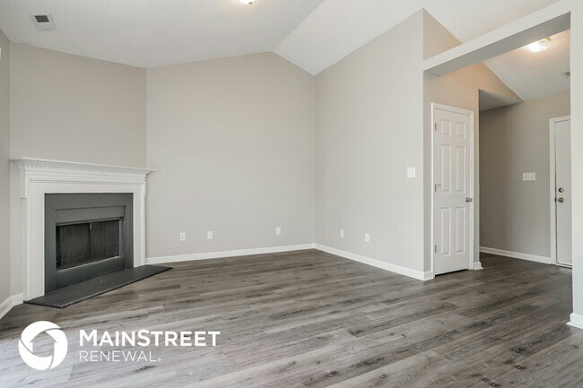 Building Photo - 5165 Julip Dr