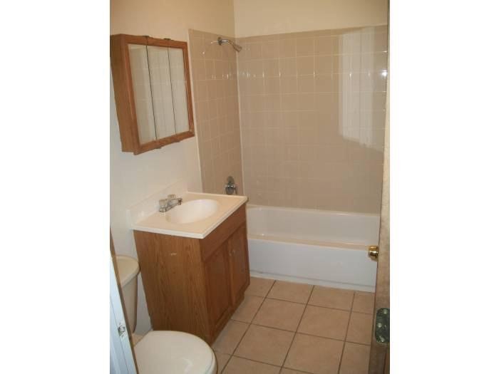Primary Photo - 1517 W 80th St