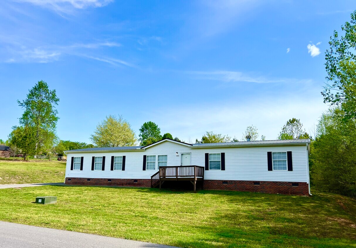 Primary Photo - 2024 Rocky Creek Ln