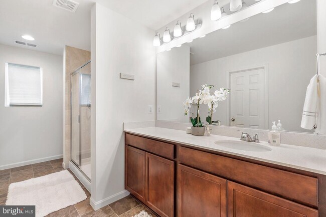 Foto del edificio - 113 Nathan Dr