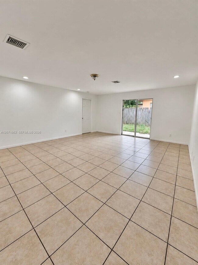 Foto del edificio - 2653 SW 51st St