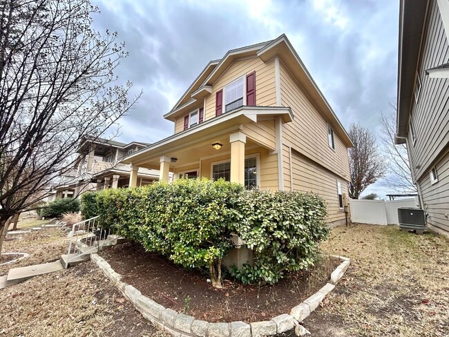 Building Photo - 609 N Cascades Ave