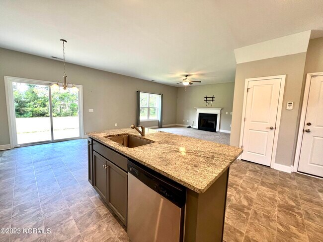 Foto del edificio - 328 S Culverton Rd