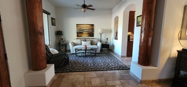 Building Photo - FURNISHED Single Family Home- RATE DISPLAY...