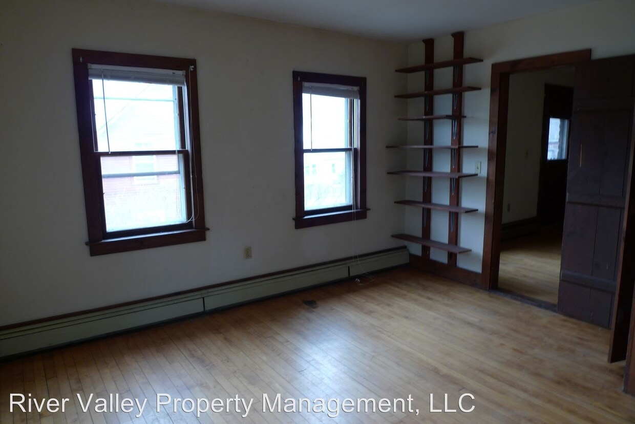 410 Central St, Windsor, VT 05089 Room for Rent in Windsor, VT