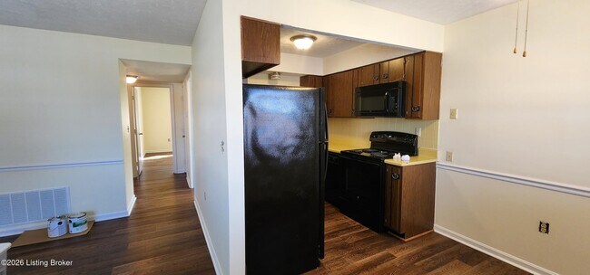 Foto del edificio - 3212 Springfield Dr
