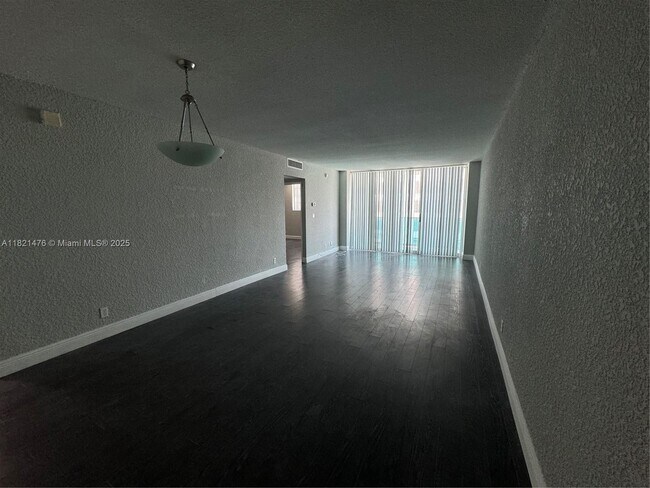 Foto del edificio - 4001 S Ocean Dr