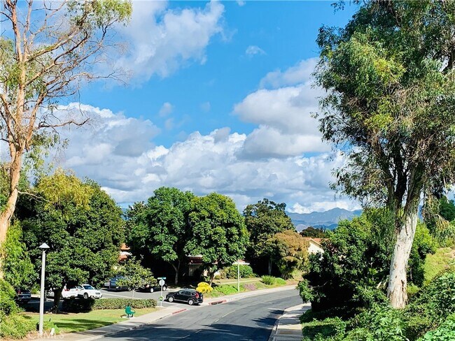 Foto del edificio - 3130 Via Serena N