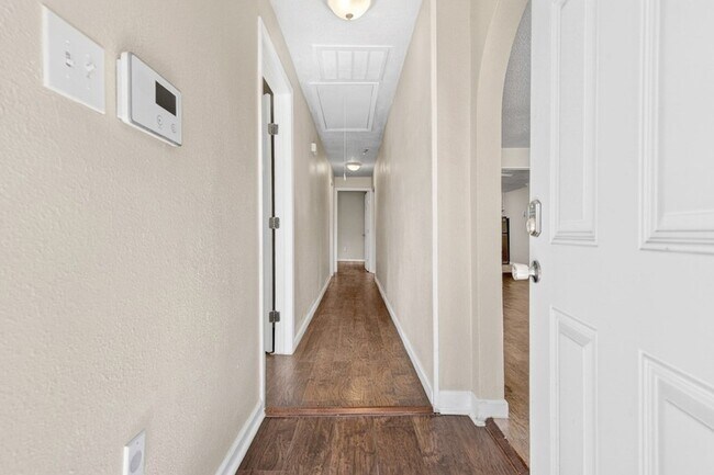 Foto del edificio - 1731 Morris St