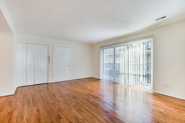 Foto del edificio - 4008 Oak St
