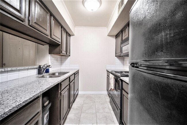 Building Photo - 11470 Audelia Rd