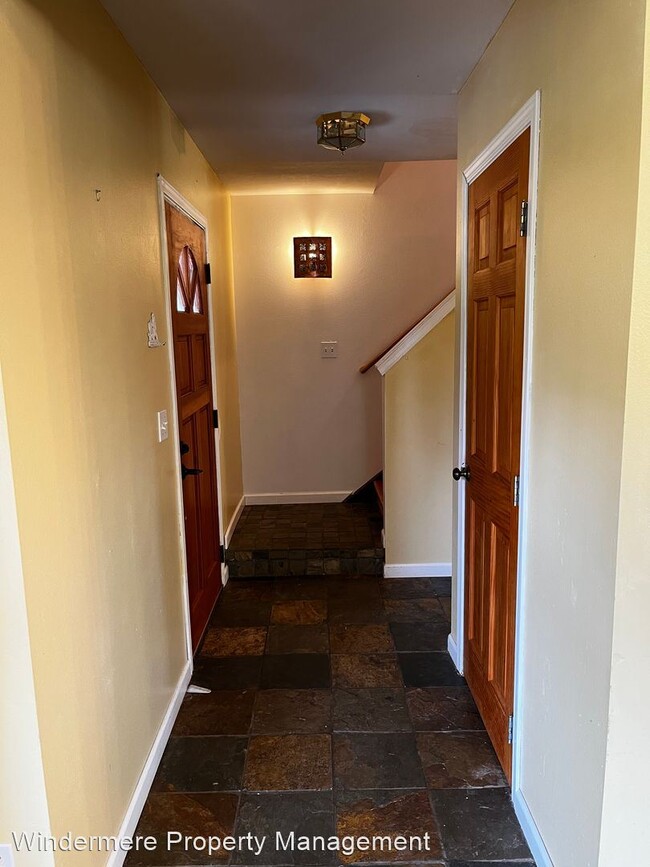 Foto del edificio - 3 br, 2.5 bath House - 6238 NE Center St