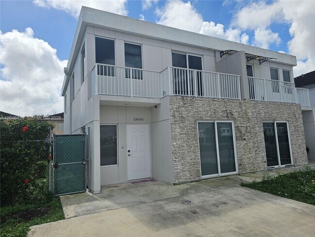 Foto del edificio - 13660 SW 260th St