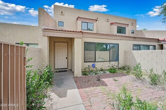 Building Photo - 4734 W Townley Ave