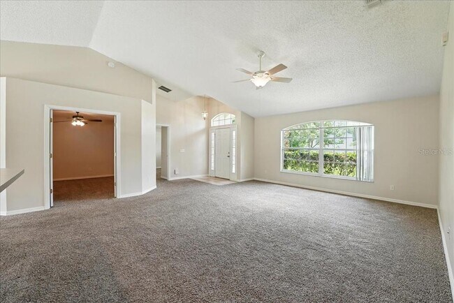 Foto del edificio - 961 Hanford Dr