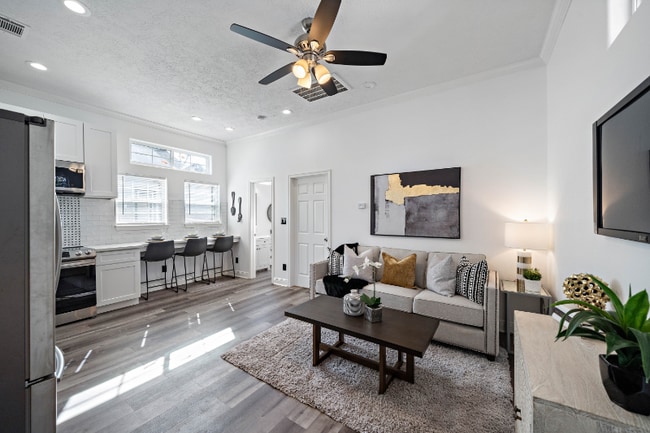 Foto del edificio - 2720 Briley St