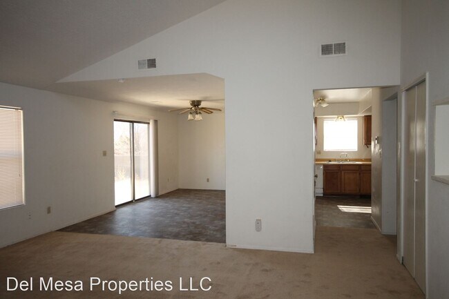 Building Photo - 3 br, 2 bath House - 500 Stagecoach Road SE