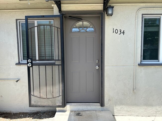 Foto del edificio - 1034 Goodyear St